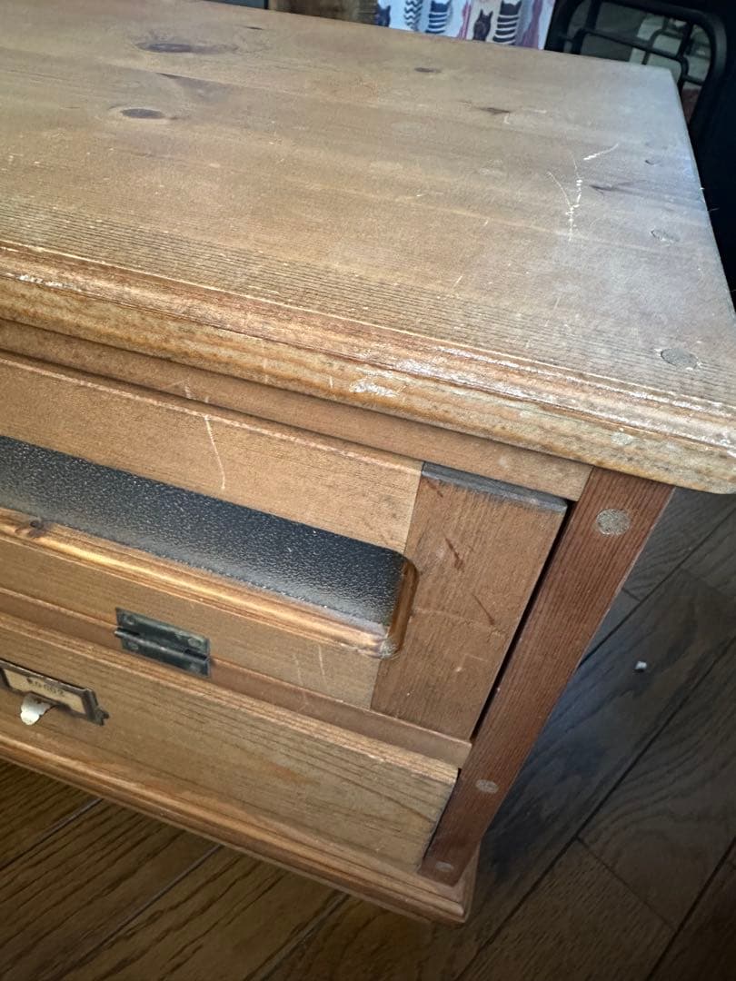 アンティーク風 木製テレビボード ローボード 収納付き ガラス扉