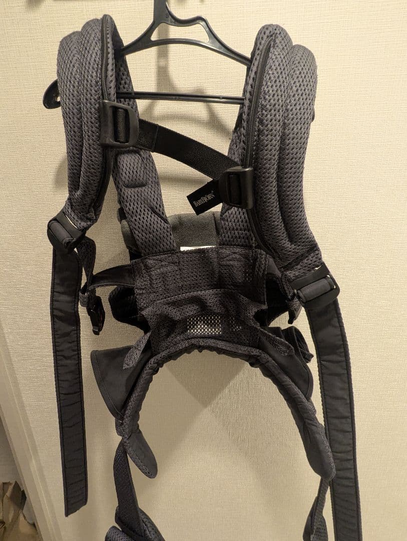 箱付き　BABYBJÖRN Baby Carrier Harmony