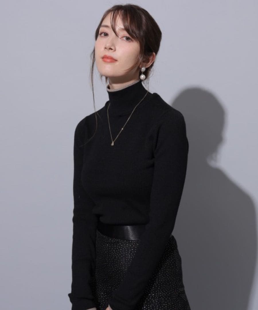 アプワイザーリッシェ　箔ラメチュールスカートニットセット