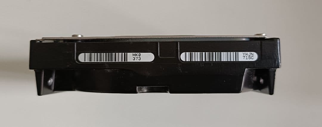 HITACHI HUA723030 エンタープライズ 3TB 内蔵HD 中古品