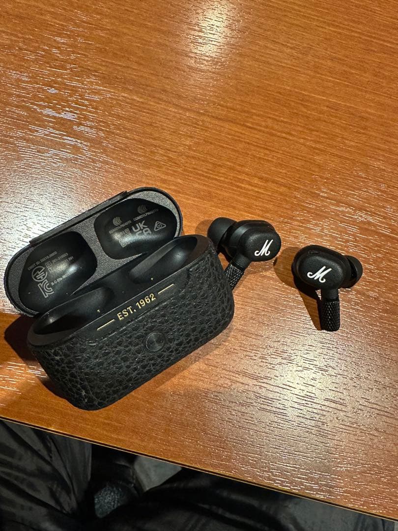 Marshall Bluetooth イヤホン