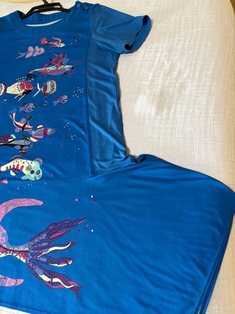 『訳あり』⭐️トクコプルミエヴォル⭐️青地に海の生き物やお魚が描かれたチュニック❣️