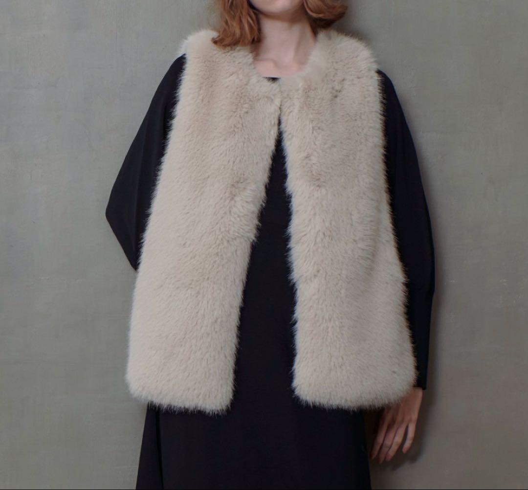 allureville アルアバイル フェイクフォックスジレ ベージュ サイズ2