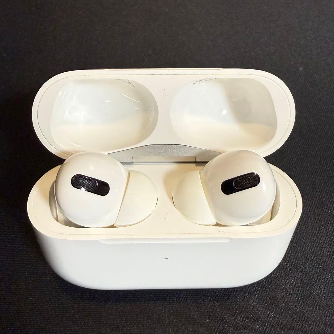 Air pods pro 第一世代 MagSafe充電対応ケース