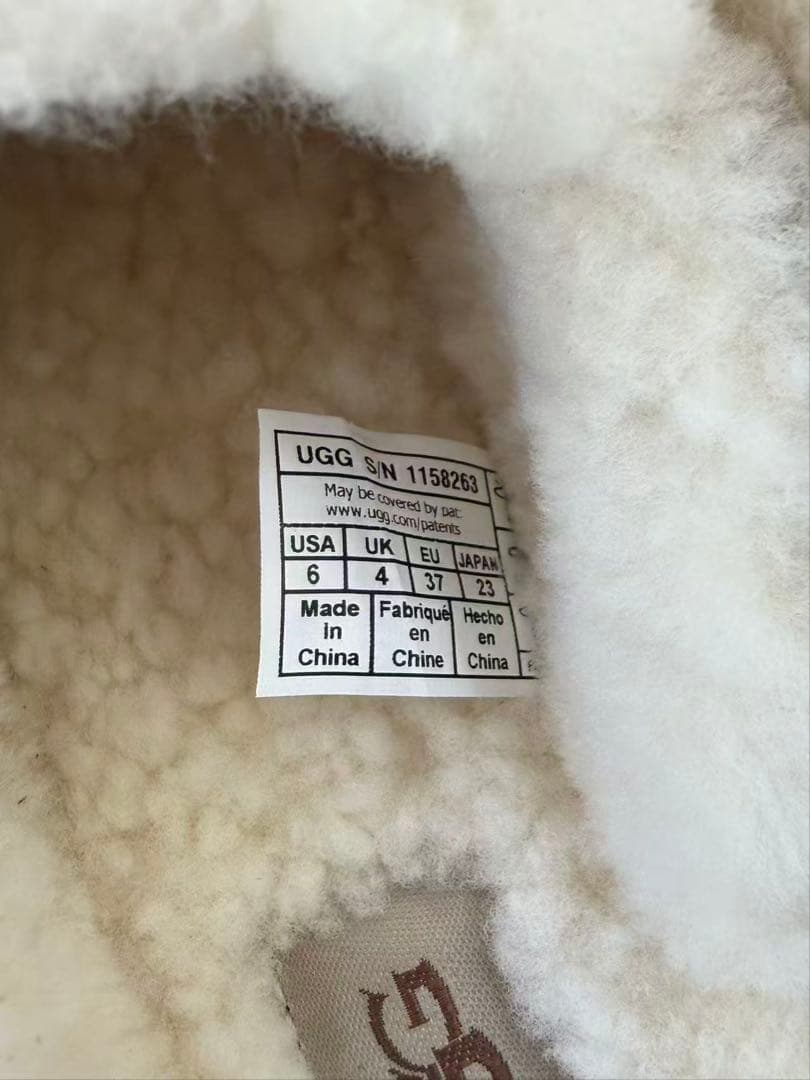 UGG スリッパ 37 平底 ムートン ファー スエード ベージュ レディース