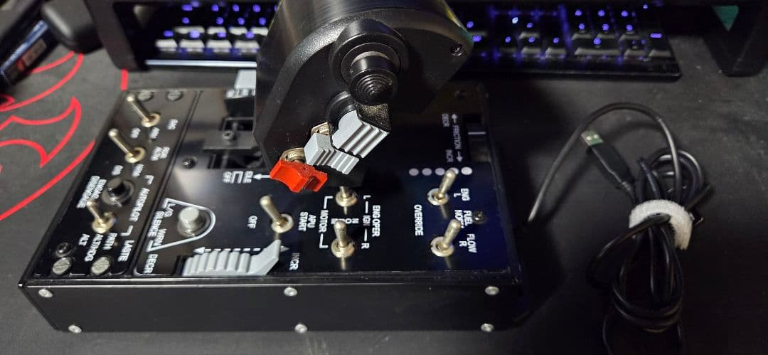 THRUSTMASTER HOTAS WARTHOG ジョイスティック