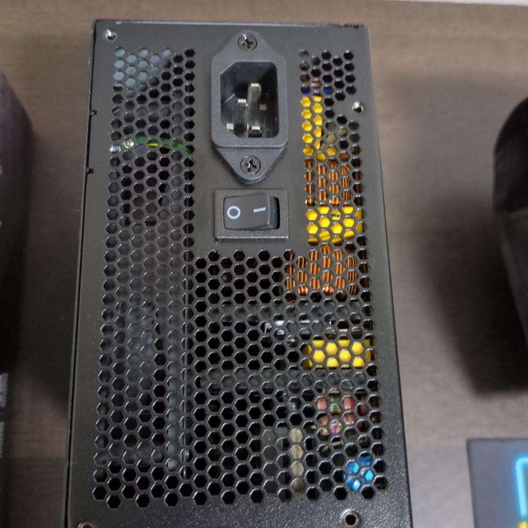 ほぼ新品MSI 750W MAGA750GL PCIE5 80PLUS GOLD