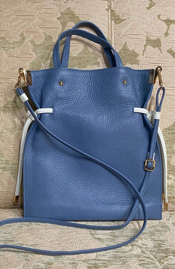 ハースケジュール　ポケットバッグ『フロート』　カバン　皮　ブルー　部屋で飾りのみ