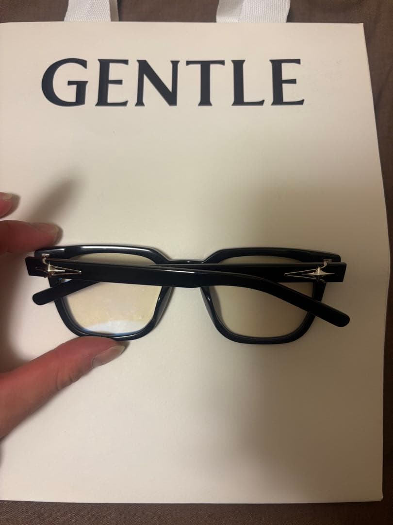 小物 GENTLE MONSTER ojo