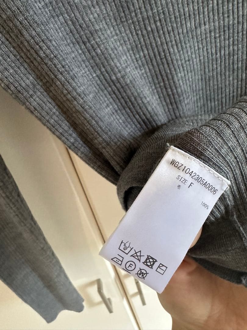 Whim Gazette(ウィム ガゼット) ポロカラーセーター　グレー