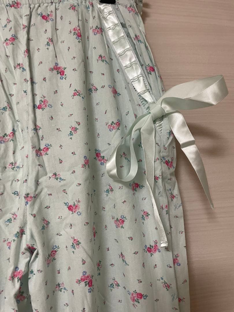 Katie VIRGIN UP ドロワーズ　ブルーフラワー　フリーサイズ　パンツ