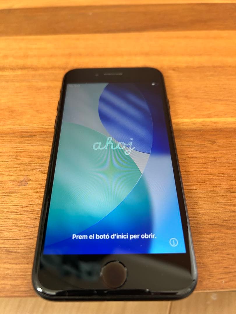 iPhone SE 第2世代 64GB