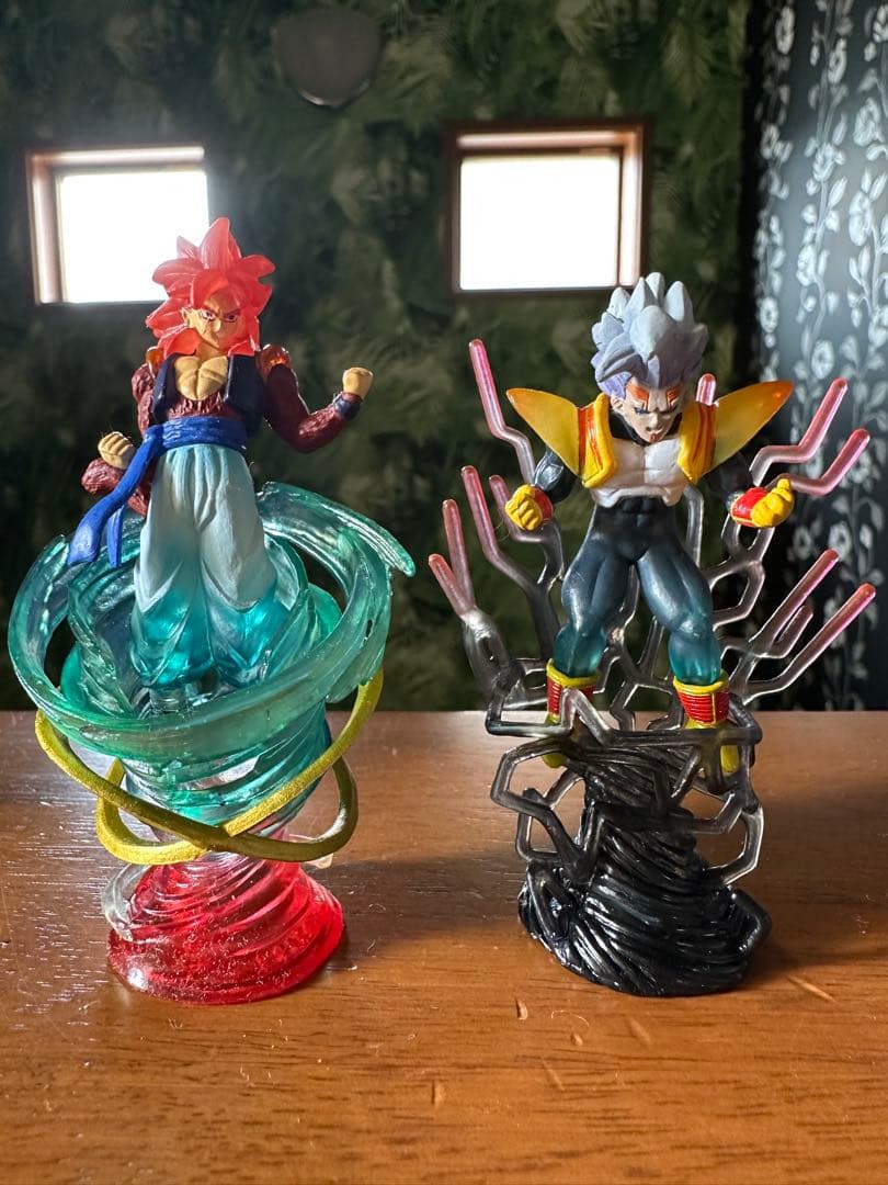 ドラゴンボール キャラクターコレクション フィギュア 超サイヤ人4 神龍