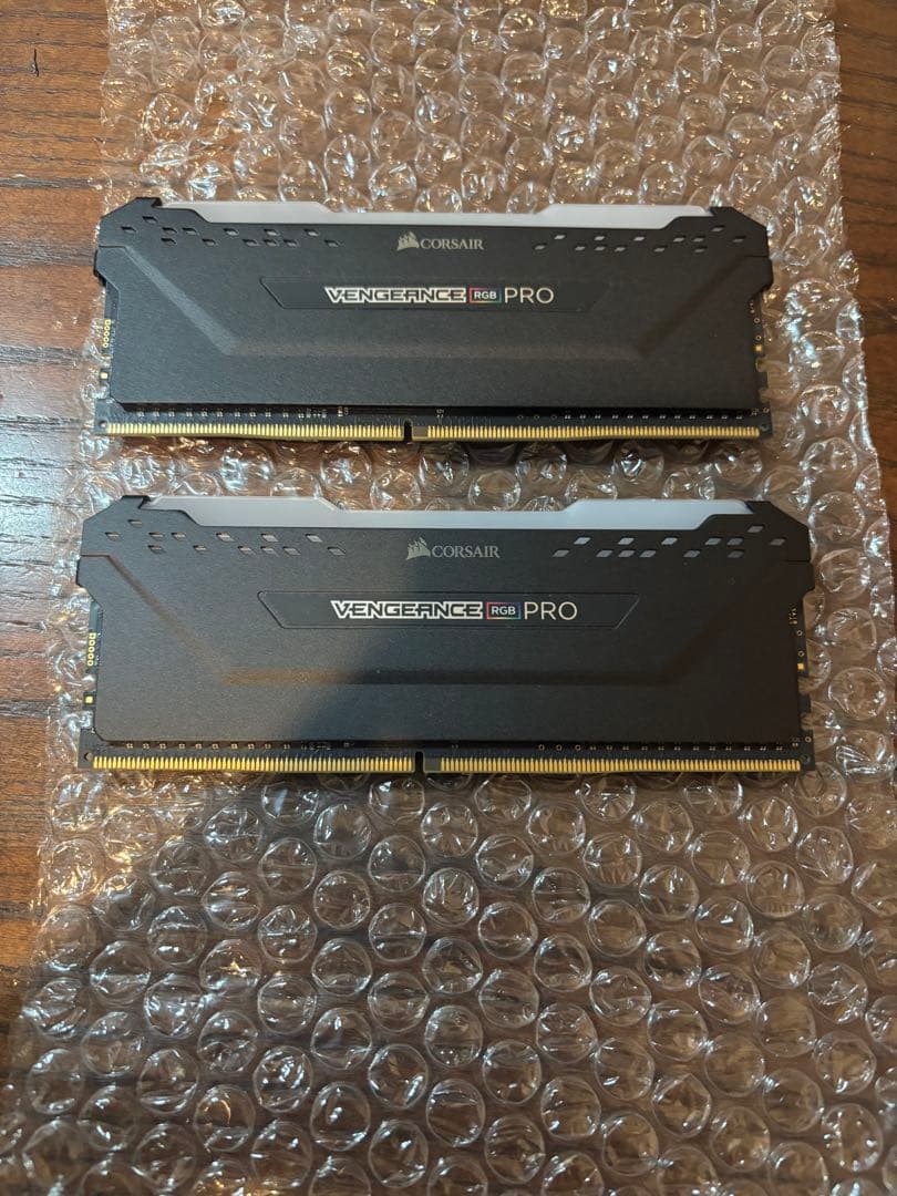 メモリー Corsair Vengeance Pro DDR4 16GB 3200Mhz