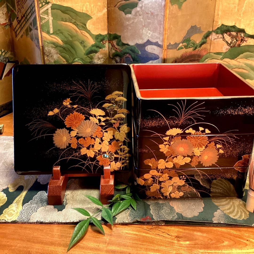 A1027 木製輪島塗　３段重箱　　「久世宗春」　草花蒔絵