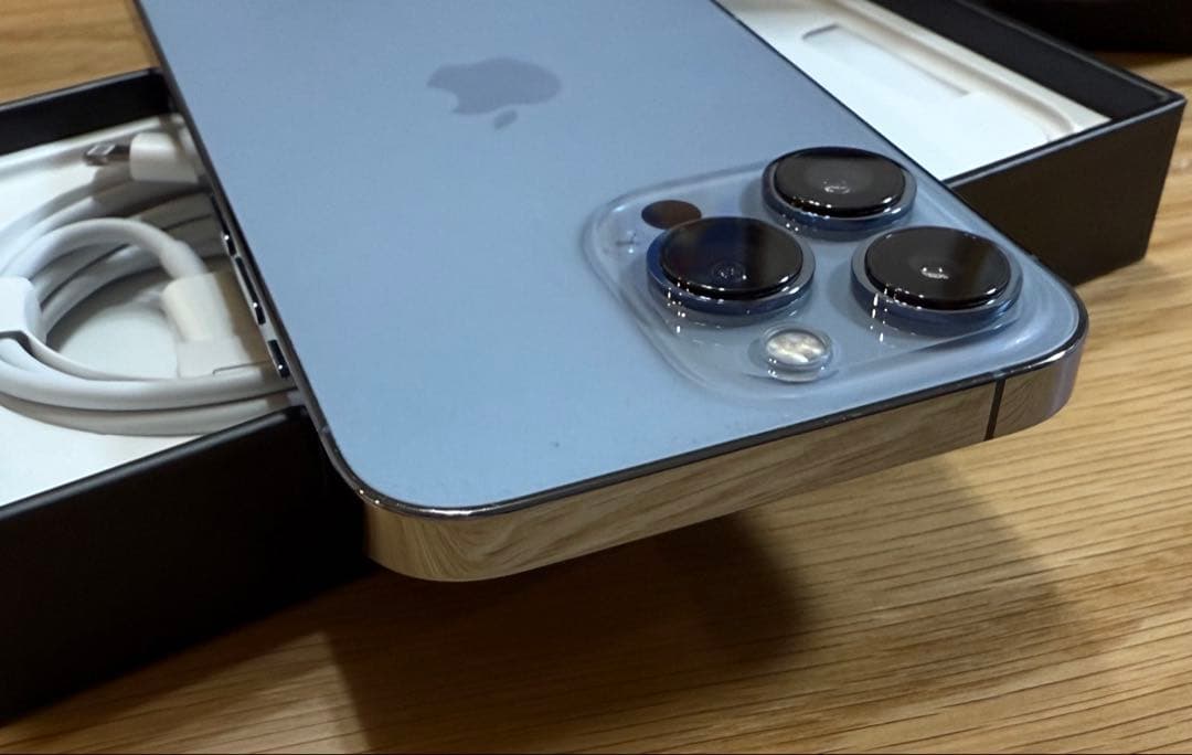 iPhone13pro 1TB シエラブルー　美品　付属品全てあり