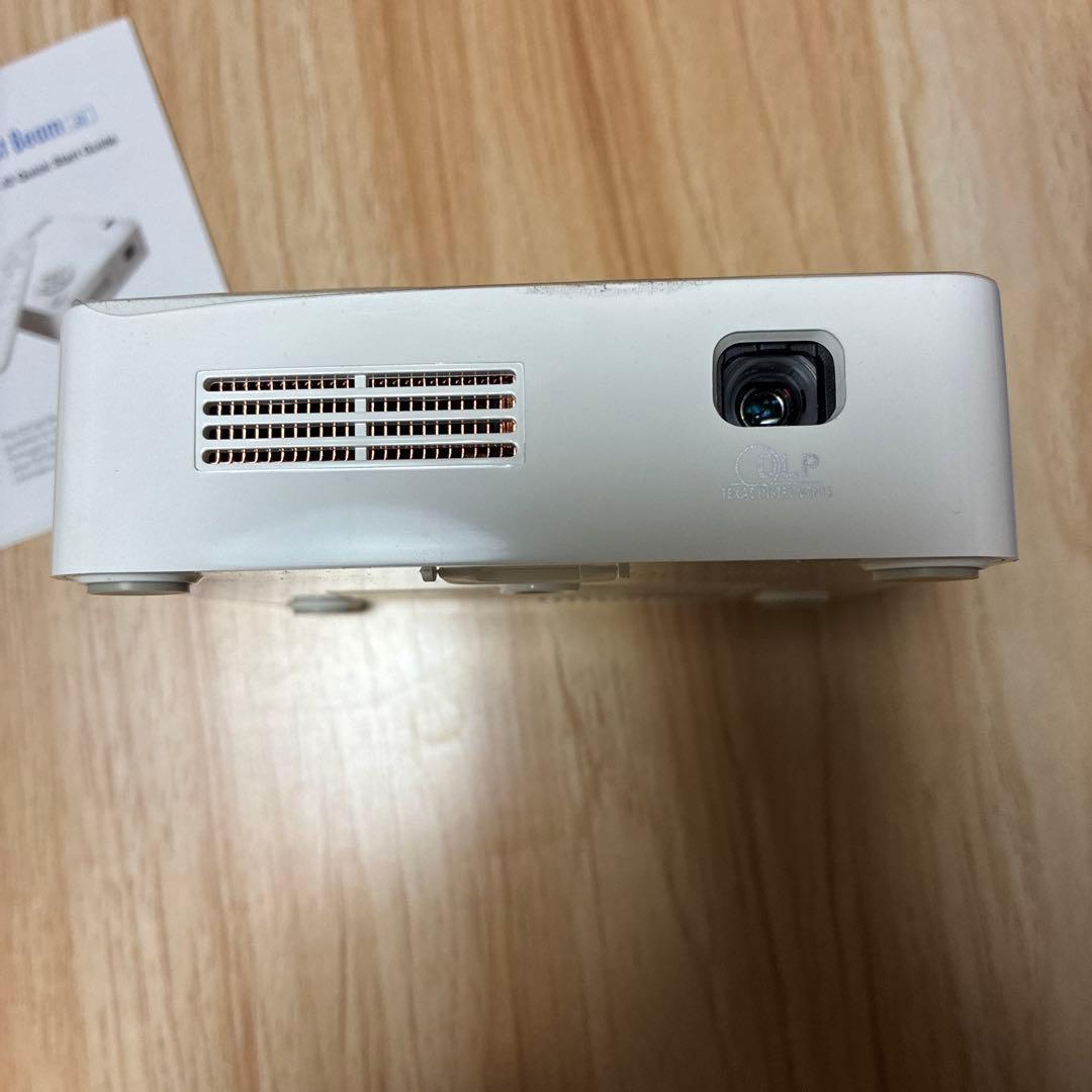 EZCast Beam J2 ミニプロジェクター☆