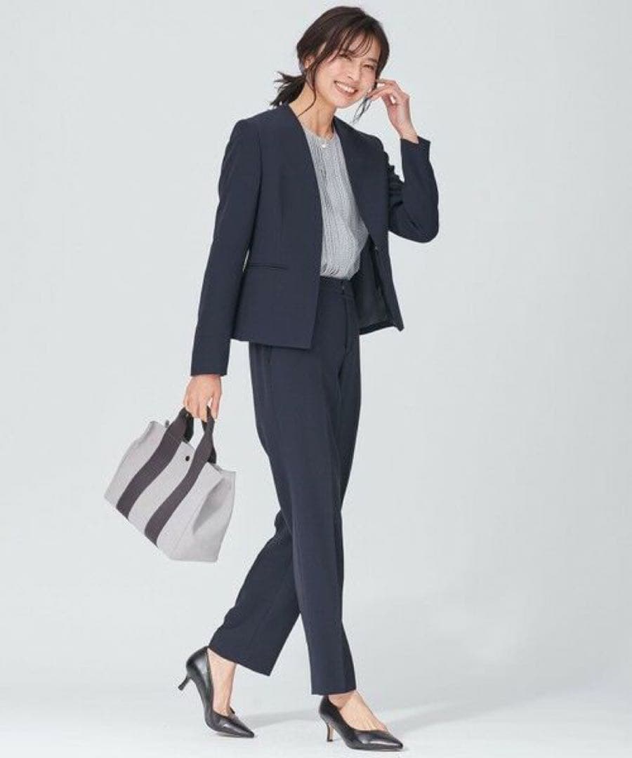 極美品☆23区 トリアセダブルジョーゼット　Vネック ジャケット　ノーカラー　M