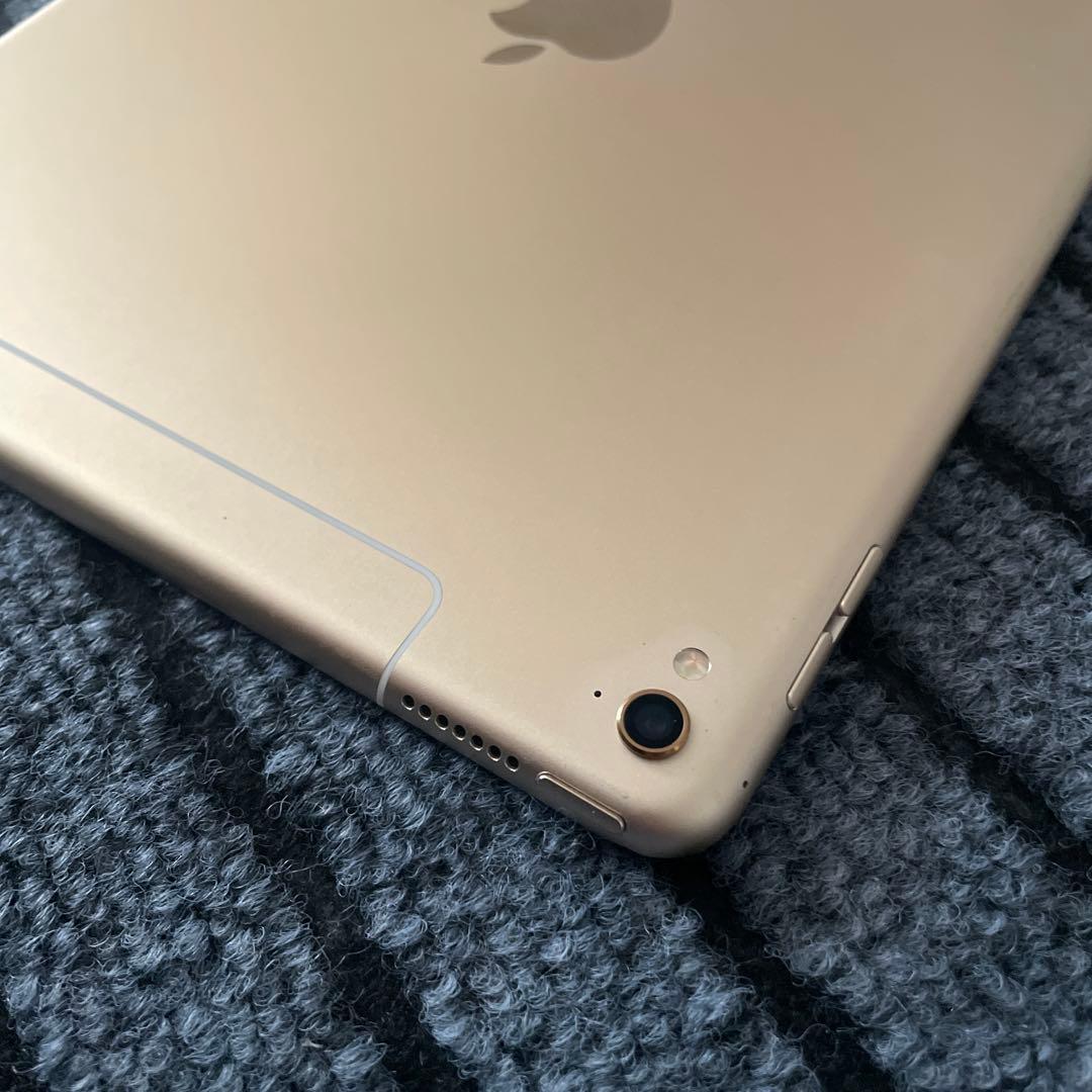 209 iPad Pro 9.7 256GB SIMフリー ゴールド