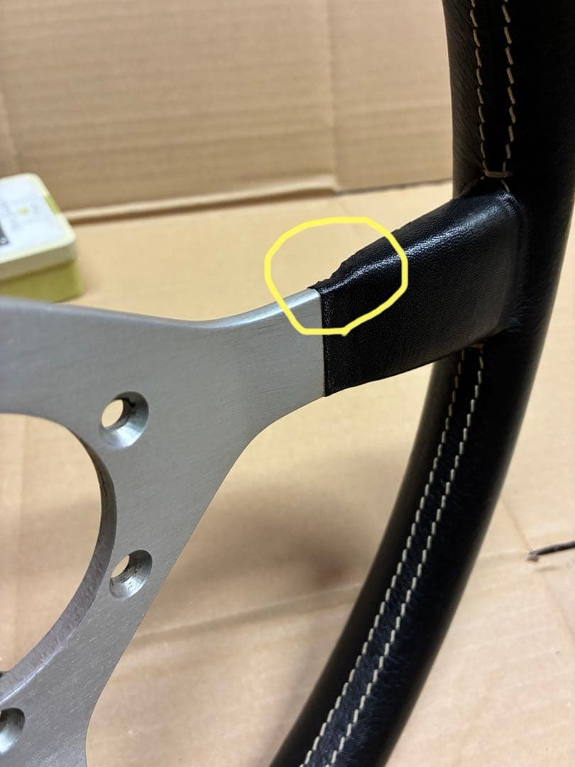 MOMO momo モモ ステアリング ハンドル キャバリーノ 旧車