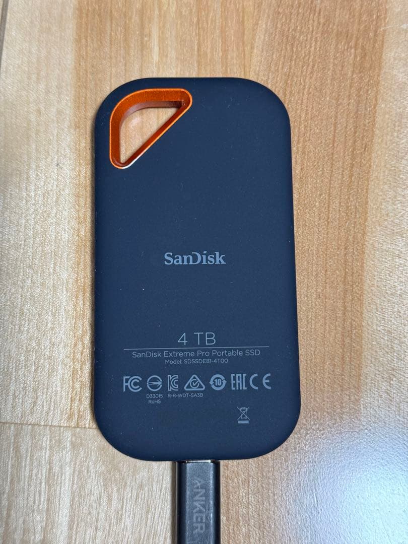 SanDisk 4TB ポータブルSSD 2000MB/s Extreme