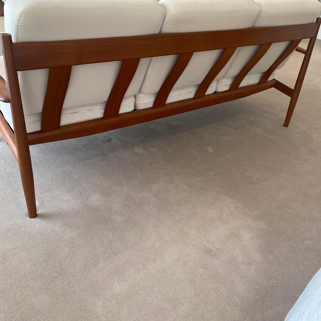 グレーテヤルク　ソファ