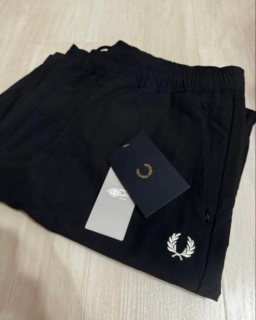 Fred Perry × BEAMS コラボナイロンパンツ