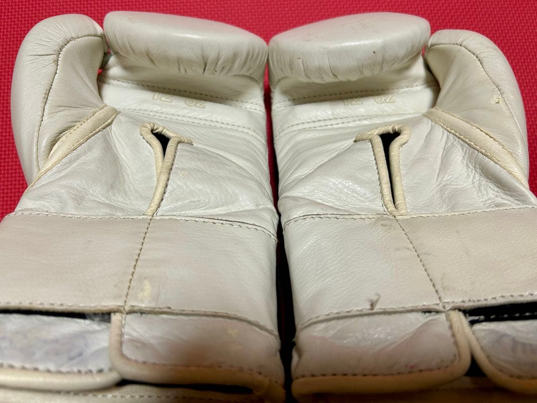 Winning ボクシンググローブ ホワイト 12oz