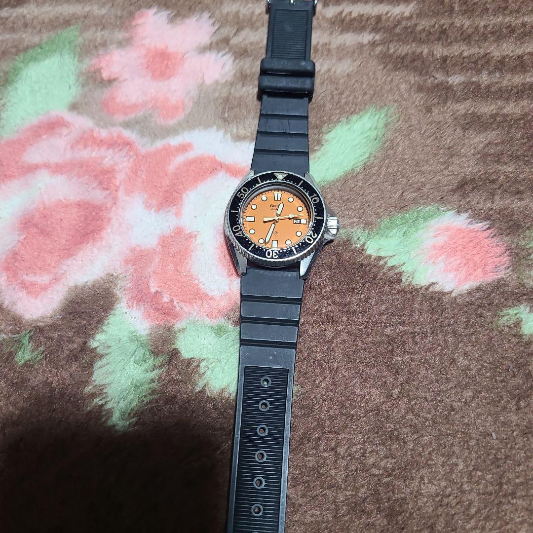 SEIKOオレンジ文字盤 レディースラバーベルト ダイバーズウォッチ