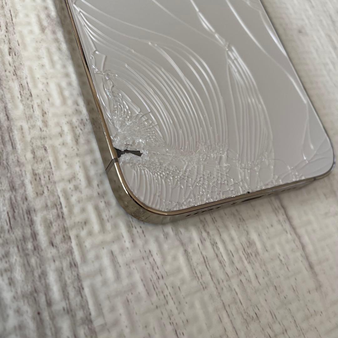 Apple iPhone 12 Pro ゴールド　本体