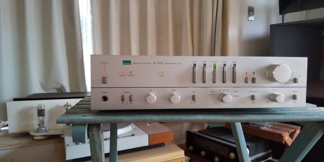 山水製造　トランジスター　プリメインアンプ　AU-D55F