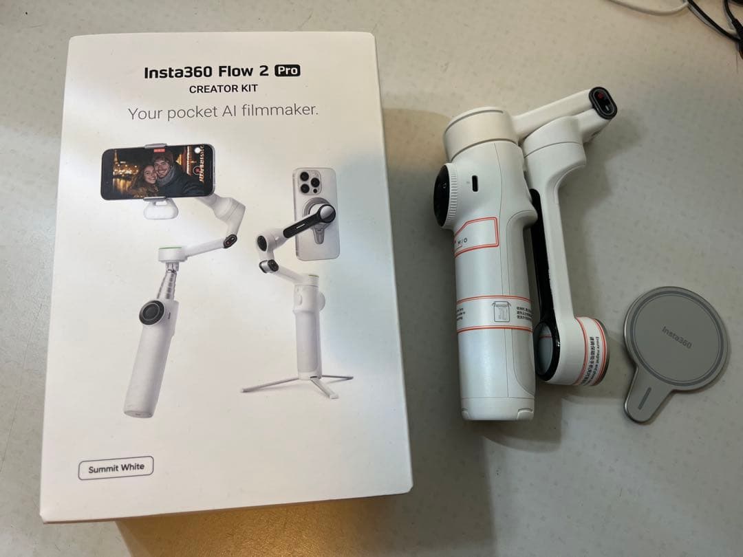 【２回使用】Insta360 Flow 2 Pro クリエイターキット ホワイト