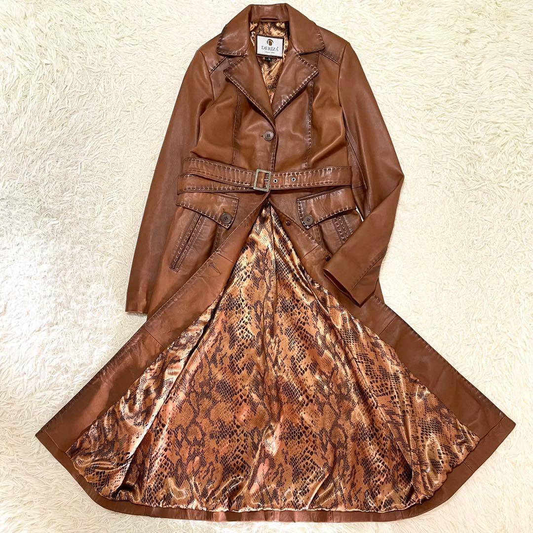 未使用に近い ラムレザーコート パイソン柄 マキシ丈 本革 ベルト S-M相当
