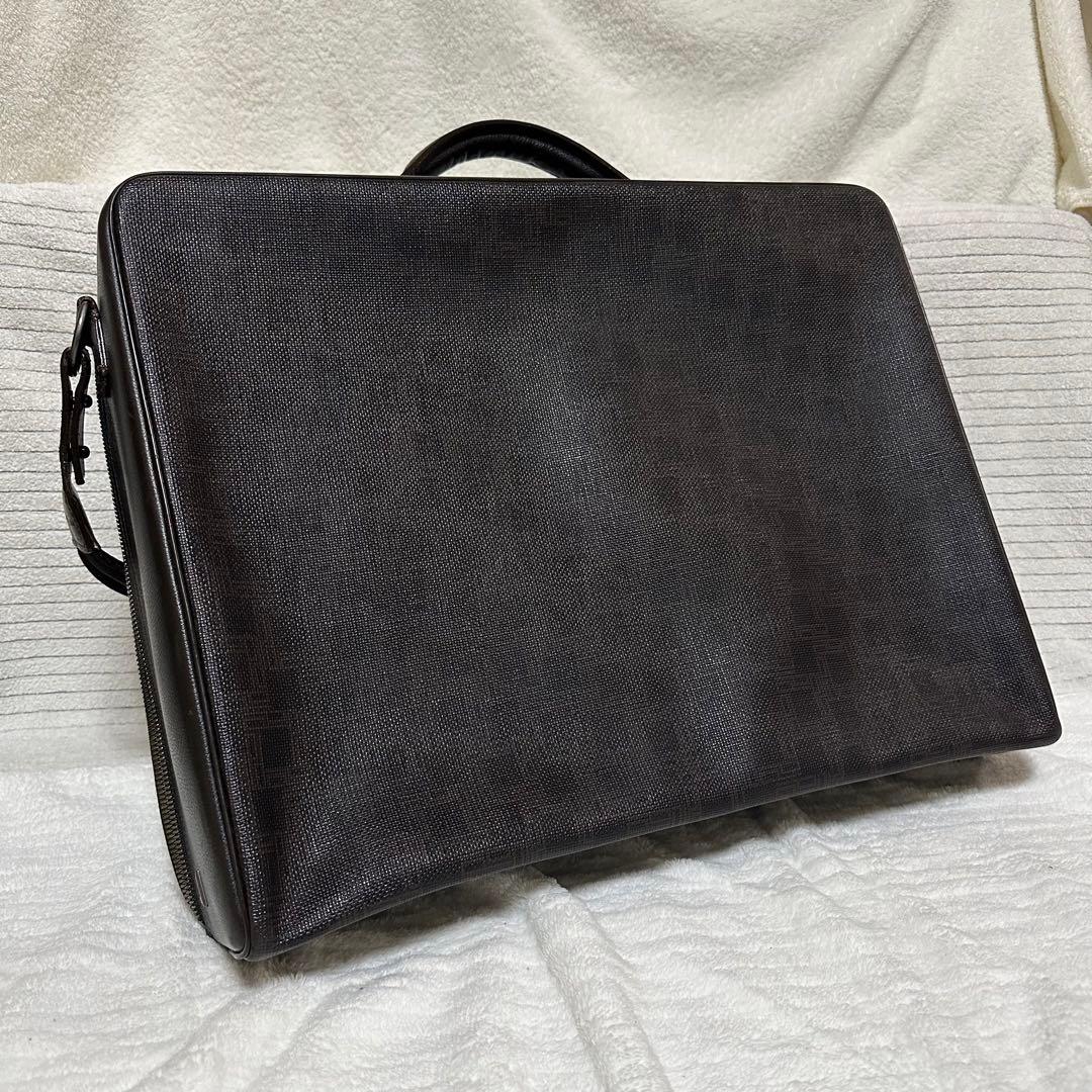 【美品】dunhill（ダンヒル） ブリーフケース 大容量 A4収納可 バッグ