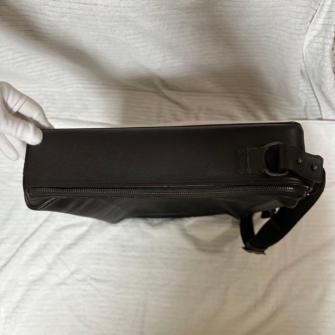 【美品】dunhill（ダンヒル） ブリーフケース 大容量 A4収納可 バッグ