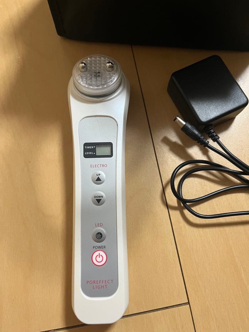 POREFECT LIGHT 美顔器