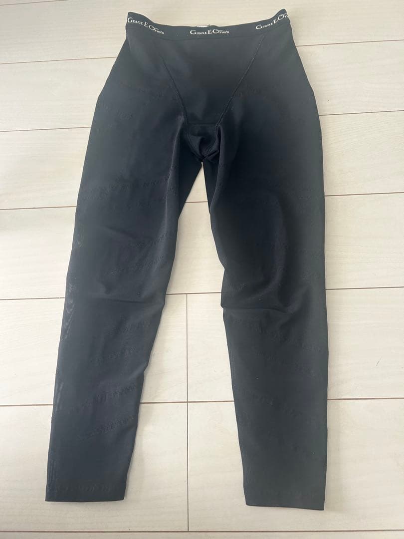 美品　グラントイーワンズ LALA ドレナージュスパッツ 70 骨盤矯正