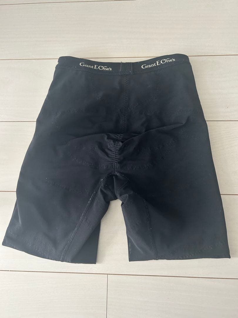 美品　グラントイーワンズ LALA ドレナージュスパッツ 70 骨盤矯正