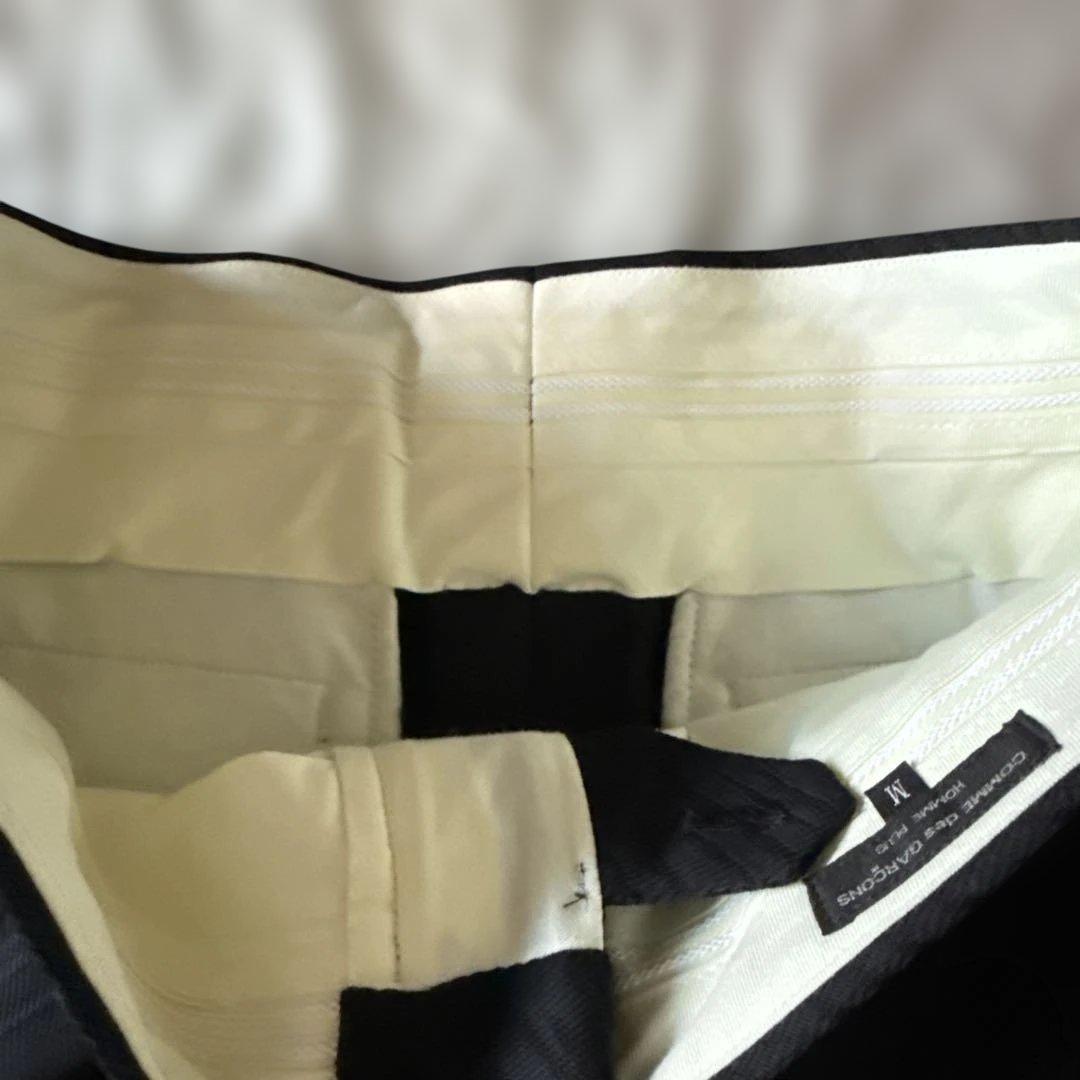 コムデギャルソンオムプリュス25S/S フリル付きサイドジッパー黒ショーツ