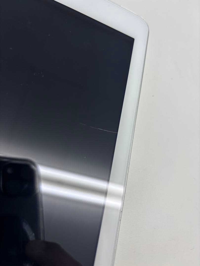 iPad 第6世代　9.7インチ　ipad6 バッテリー94% ケース付き