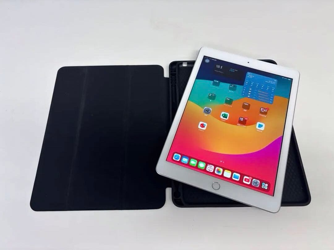 iPad 第6世代　9.7インチ　ipad6 バッテリー94% ケース付き