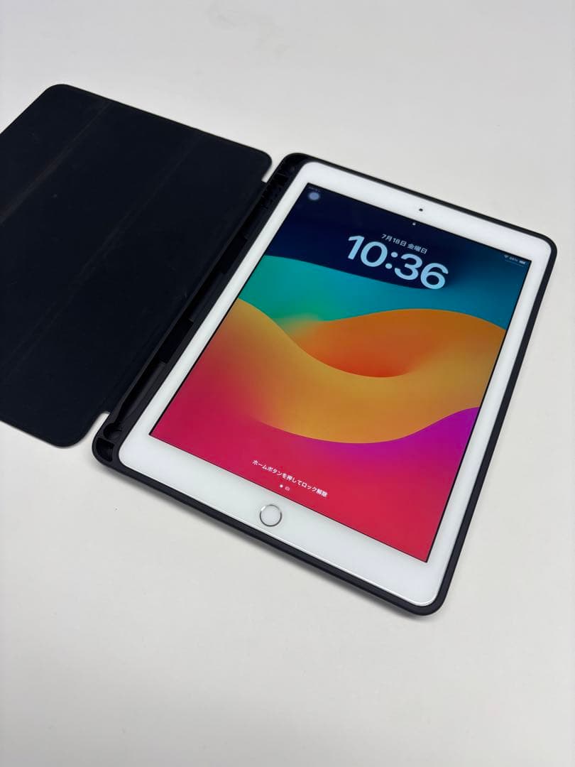 iPad 第6世代　9.7インチ　ipad6 バッテリー94% ケース付き