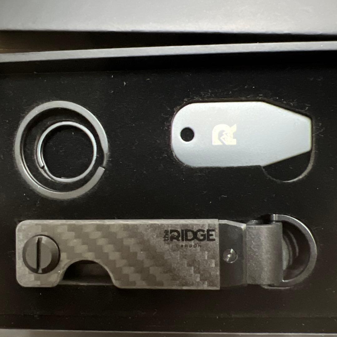 the RIDGE リッジ・キーケース カーボンファイバー