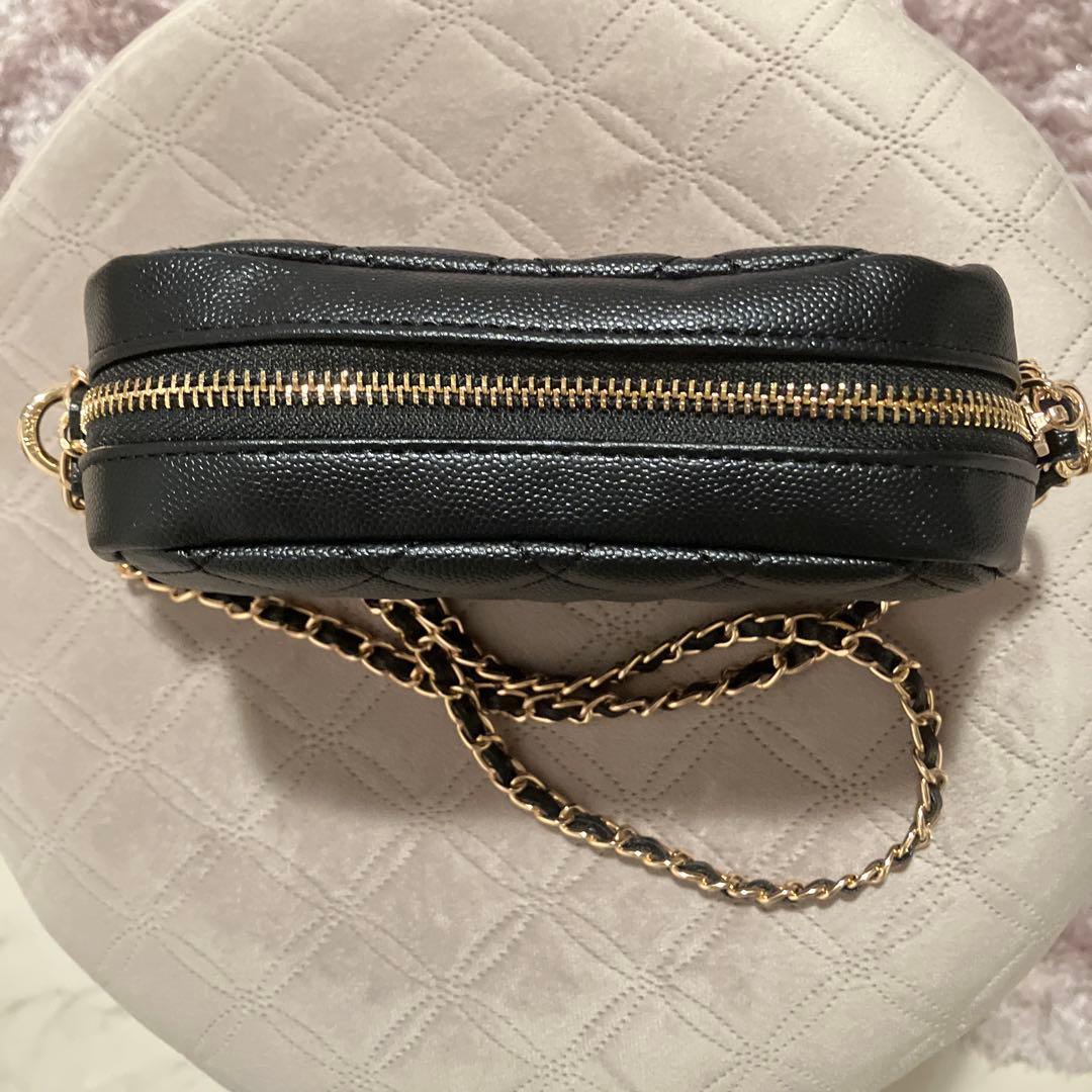 CHANEL シャネル　ショルダー バッグ ゴールドチェーン