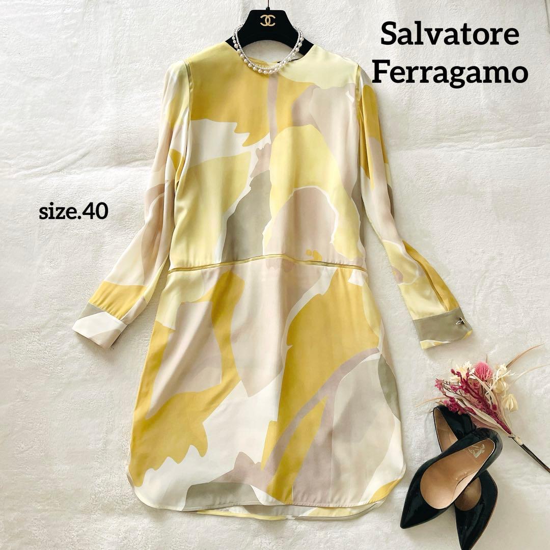 希少⭐︎Salvatore Ferragamo シルク100% ワンピースドレス