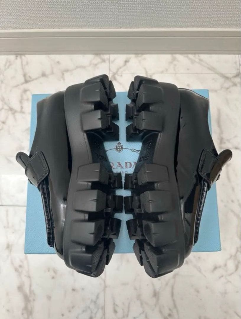 PRADA ブラック ローファー 厚底