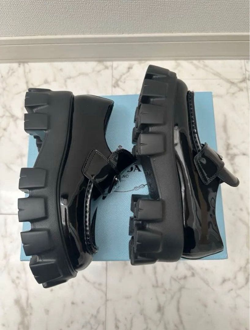PRADA ブラック ローファー 厚底