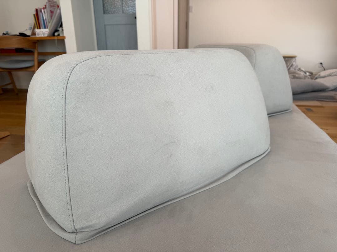 きりん　Fumi 無駄のないソファ