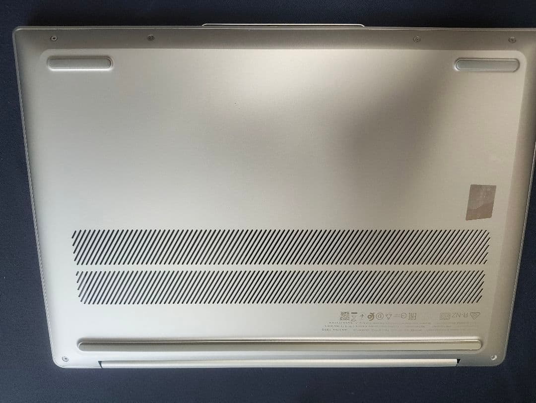 Lenovo IdeaPad Slim 5i Gen 8 クラウドグレー