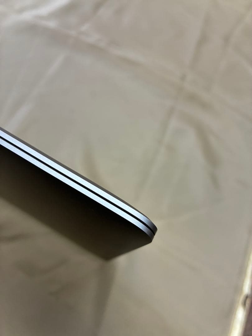 電池100％ MacBook Air (M1, 2020) メモリ8G 256G